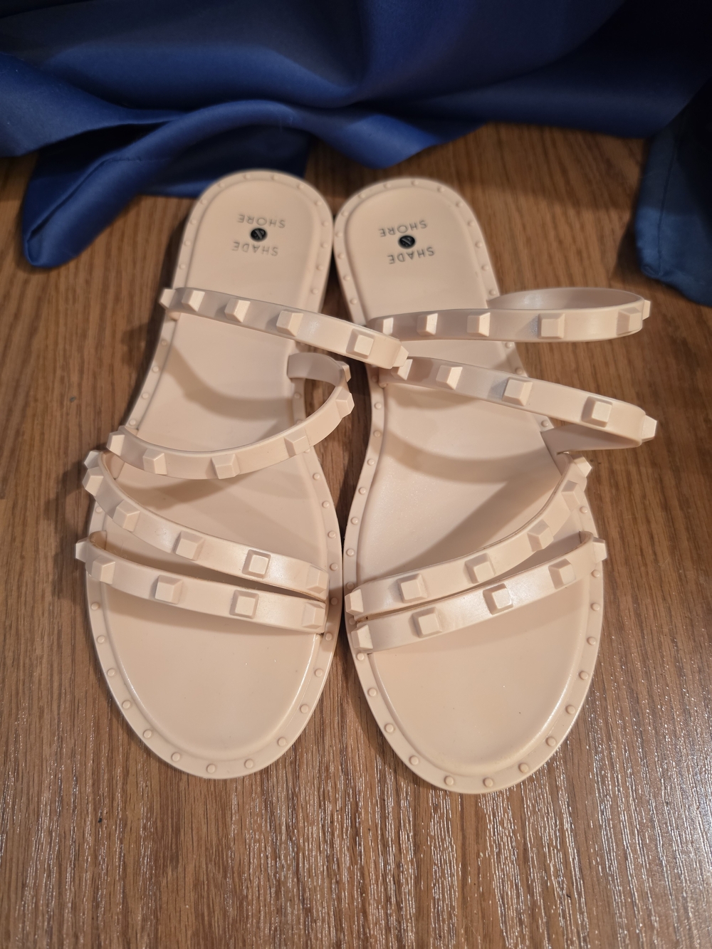 Shade & Shore Women's Pale Nude Studded Triple-Strap Slide Sandals
